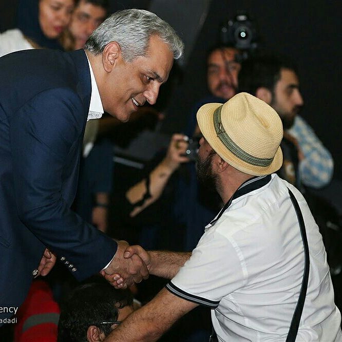اکران با شکوه فیلم سینمایی ساعت ۵ عصر با حضور گسترده چهره ها فیلم اکران فیلم سینمایی ساعت ۵ عصر
