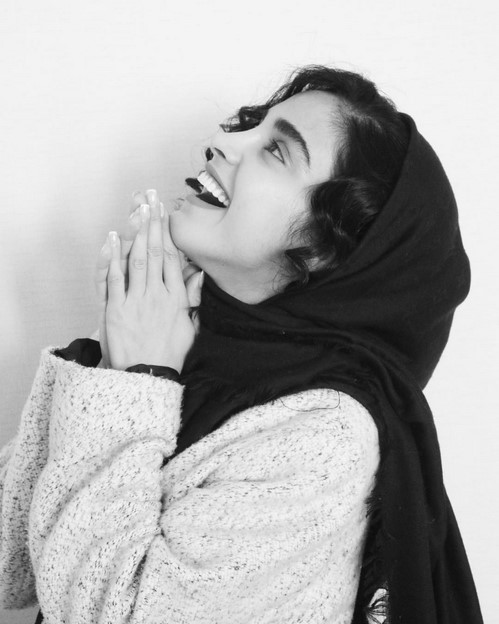 الهه حصاری چهره ها در شبکه های اجتماعی 498