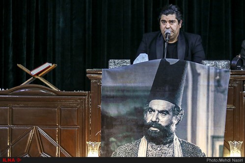 مراسم ختم ناصر ملک مطیعی | از هجوم سلفی بگیران تا آتش سوزی کولر قسمت خواهران!