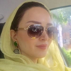 چهره ها در شبکه های اجتماعی (574) از استایل شیک بهنوش بختیاری در ماشین تا باحجابی سحر قریشی!