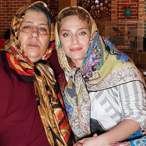 نگین معتضدی چهره ها در شبکه های اجتماعی (579) از تشکر مهراب قاسمخانی از نرگس کلباسی تا شوخی آزاده نامداری با عکس دخترش!