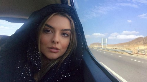 چهره ها در شبکه های اجتماعی 604