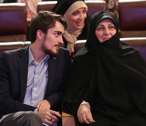 سید احمد خمینی و مادربزرگش سید احمد خمینی