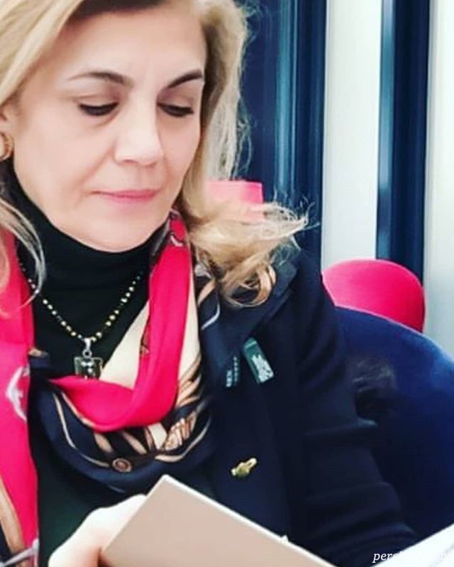 ساره بیات روز مادر 98