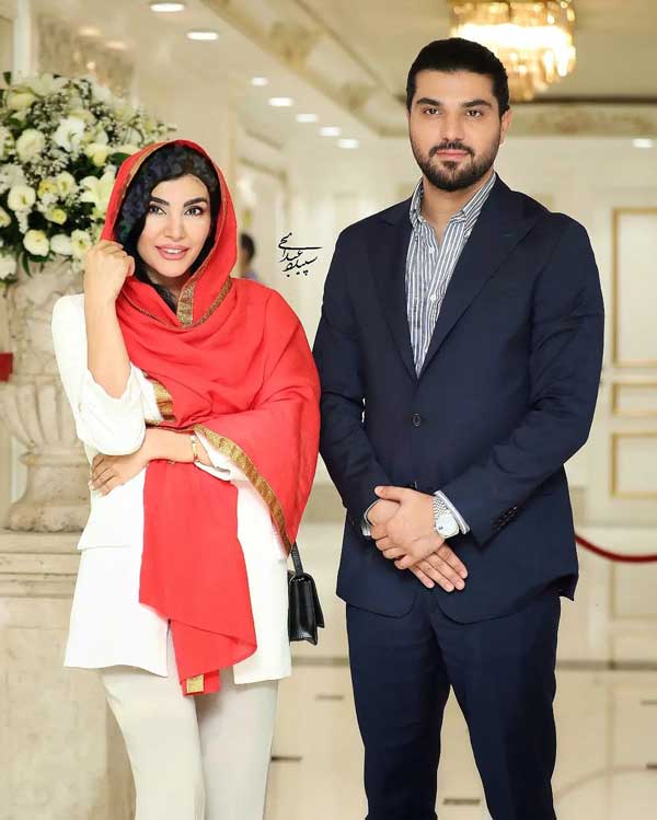 محیا اسناوندی با همسرش تا سینا مهراد و خواهرش سارا سهیلی