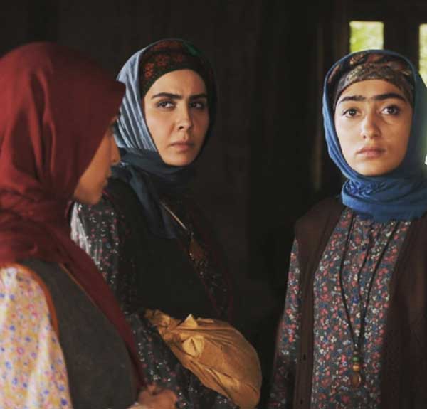 سارا والیانی سارا والیانی