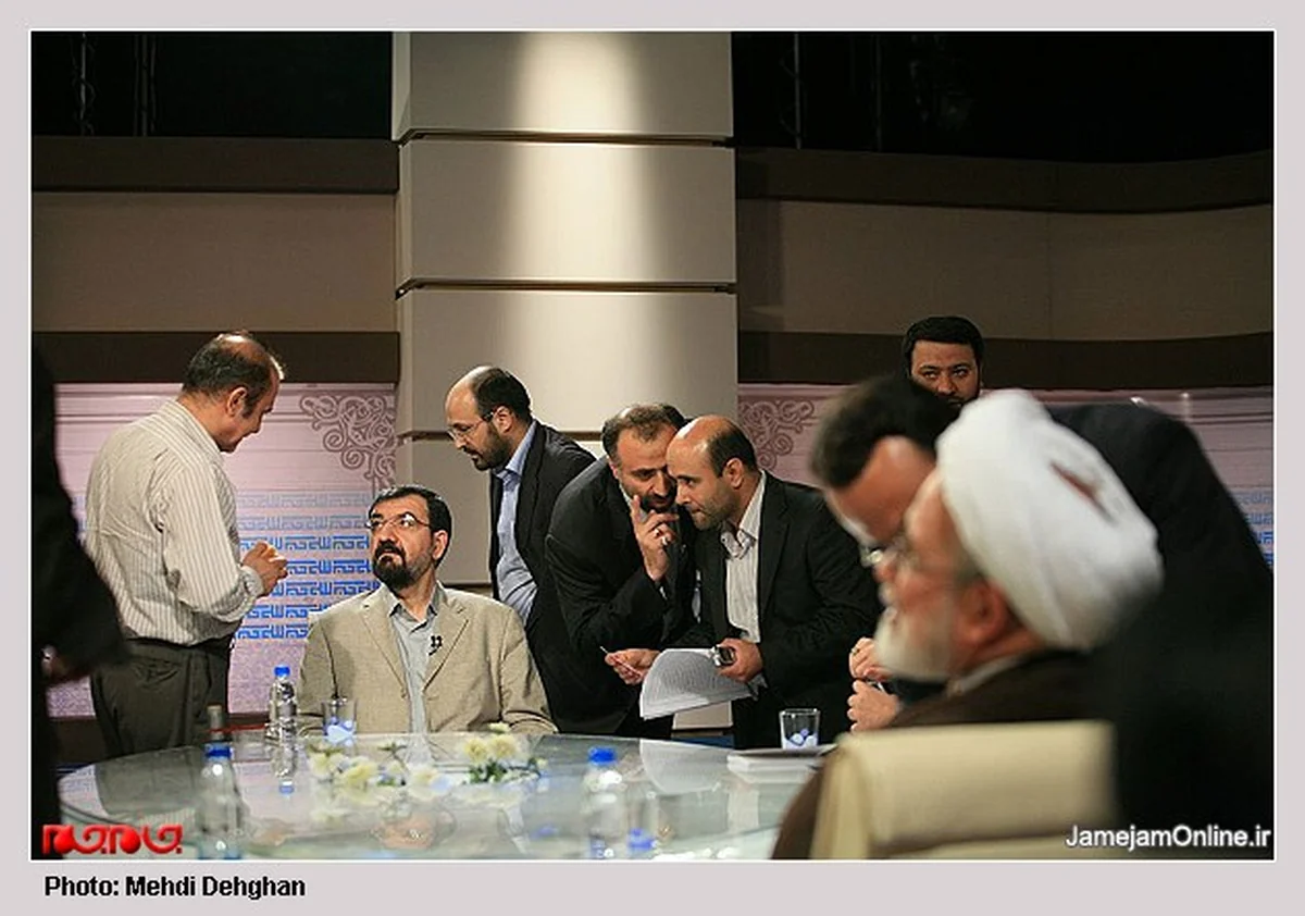 پشت صحنه مناظره کروبی رضایی پشت صحنه مناظره کروبی رضایی
