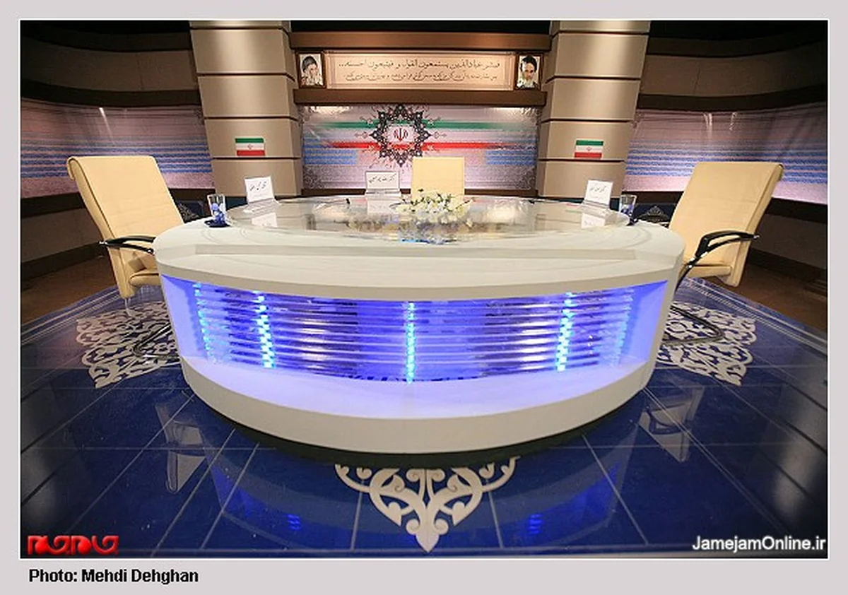 پشت صحنه مناظره کروبی رضایی پشت صحنه مناظره کروبی رضایی