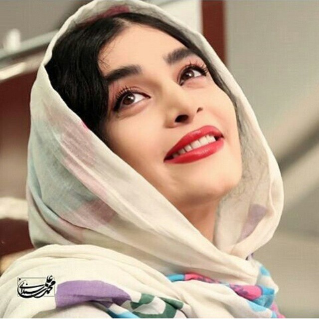 بیوگرافی اندیشه فولادوند؛ دوچرخه سواری در ساحل و زندگی هنری