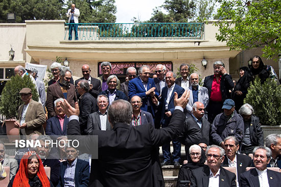 جشن تولد هنرمندان پیشکسوت فروردینی جشن تولد هنرمندان پیشکسوت فروردینی