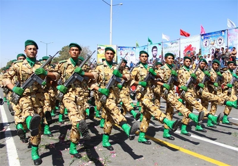 مراسم رژه روز ارتش جمهوری اسلامی ایران + تصاویر