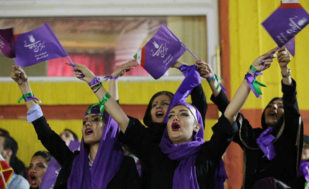 همایش هنرمندان و ورزشکاران حامی روحانی همایش هنرمندان حامی روحانی