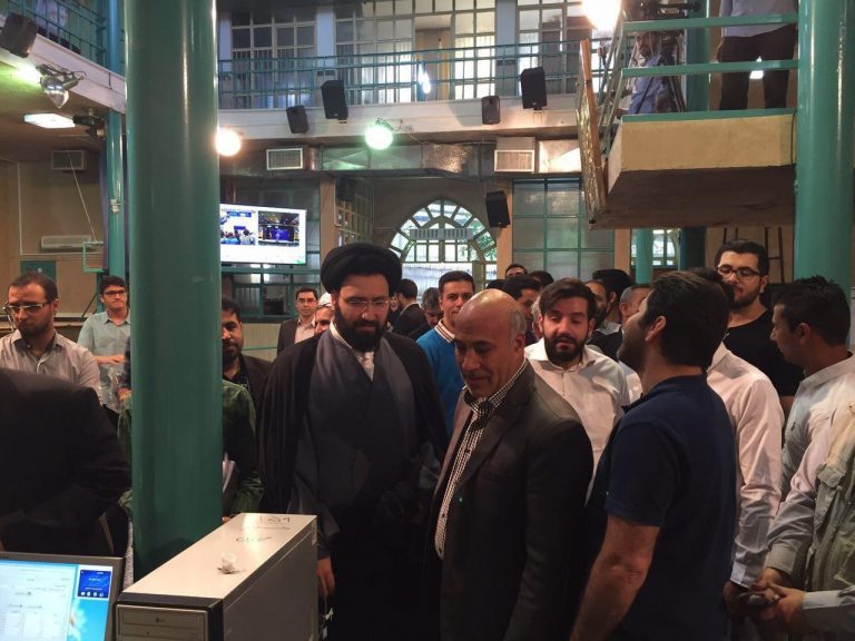 سیدعلی خمینی پای صندوق رأی