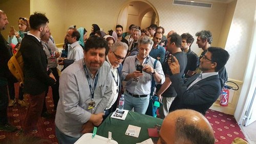 اصغر فرهادی و سینماگران ایرانی در کن رای دادند! رای دادن اصغر فرهادی در کن