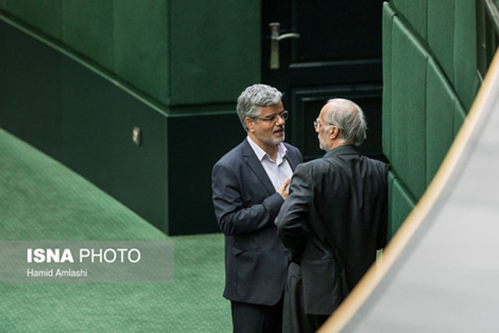 حواشی حضور سیف رئیس بانک مرکزی در صحن مجلس حضور سیف در صحن مجلس