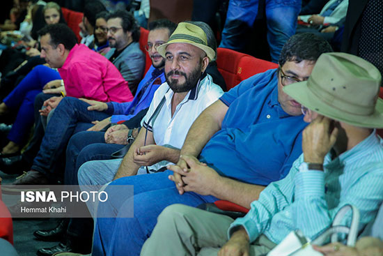 اکران خصوصی فیلم سینمایی ساعت پنج عصر با حضور پر تعداد هنرمندان اکران خصوصی فیلم سینمایی ساعت پنج عصر