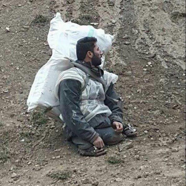 پست علی کریمی درباره کولبر