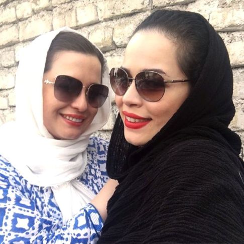 مهراوه و ملیکا شریفی نیا به همراه مادرشان در اکران یک فیلم!
