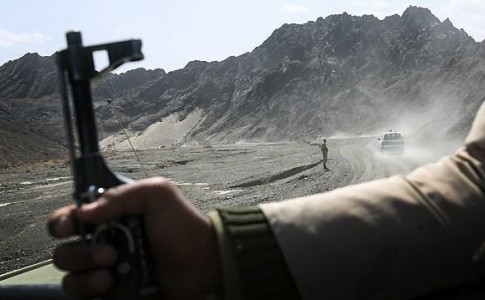 درگیری مرزبانان با اشرار در مرز پیرانشهر | یک مرزبان شهید شد