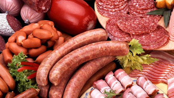 استفاده از گوشت گربه و سگ در سوسیس و کالباس صحت دارذ؟