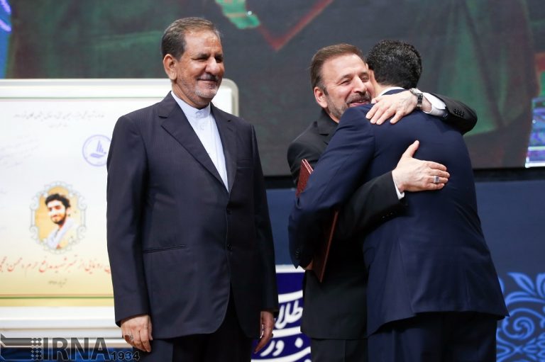 خداحافظی واعظی و خوشامدگویی به آذری جهرمی در وزارت ارتباطات!