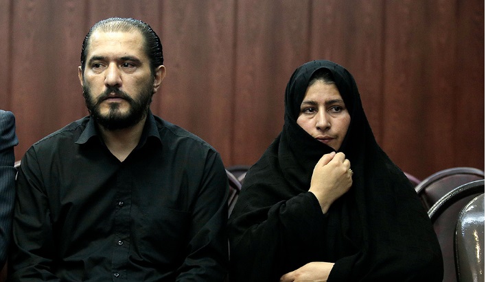 جزییات دادگاه غیر علنی قاتل آتنا اصلانی | پدر آتنا : قاتل دخترم در ملاعام اعدام شود