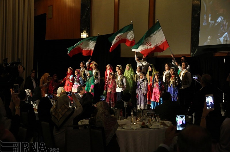 دیدار ایرانیان مقیم آمریکا با حسن روحانی دیدار ایرانیان مقیم آمریکا با روحانی