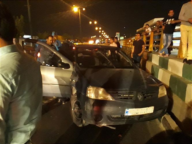 تصادف پراید و رنو تندر در بزرگراه فتح
