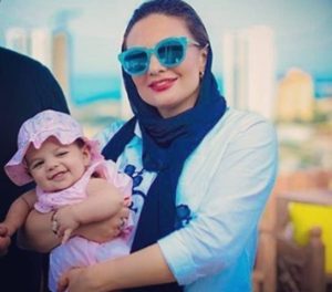 تیپ و ژست جالب یکتا ناصر و همسرش در یک مراسم