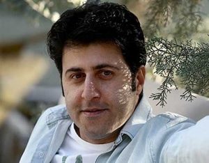 هومن حاجی عبداللهی با همسر و فرزندش در تماشای دسته های عزاداری