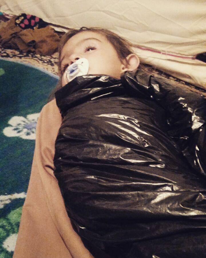 کودکان مناطق زلزله زده کرمانشاه مناطق زلزله زده کرمانشاه