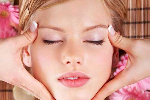 تعرض به زنان در مرکز ماساژ در آمریکا مرکز ماساژ