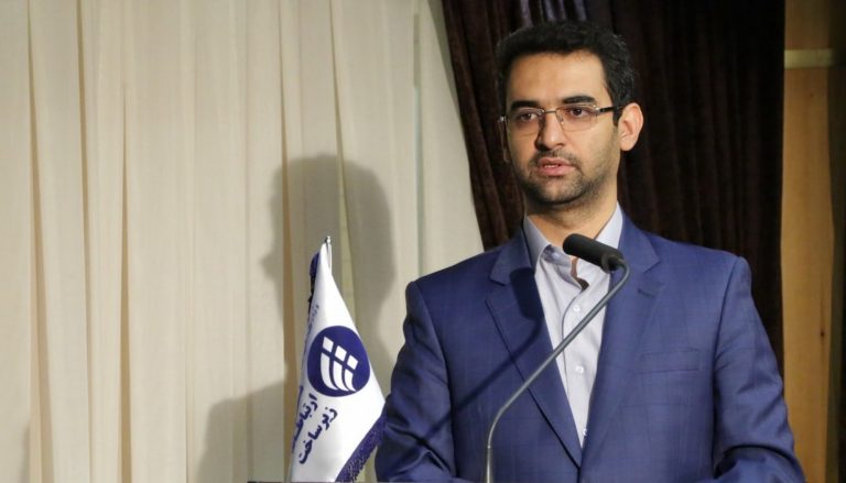 واکنش آذری جهرمی به دروغ پراکنی آمدنیوز درباره سپاه پاسداران !