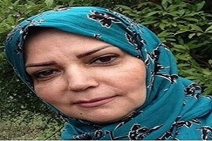 عکس یادگاری الهه رضایی مجری دهه شصت با بابانوئل!