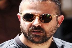 مدل موی عجیب هومن سیدی در گلشیفته!!