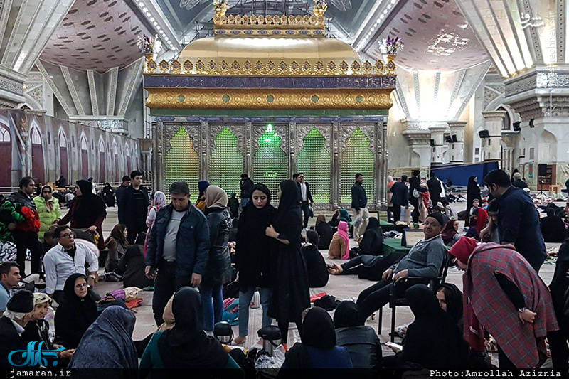 شب یلدا در حرم امام خمینی بعد از زلزله تهران شب یلدای مردم در حرم امام
