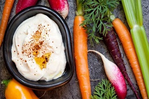 11 راز طول عمر از زبان خوراکی‌ها
