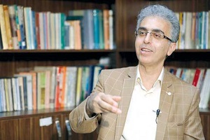رضا رفیع : وقتی متولد شدم به ریش دنیا خندیدم!