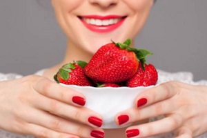 ۸ خاصیت شگفت انگیز توت فرنگی را بشناسید!