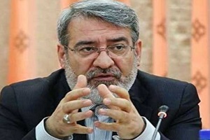 وزیر کشور: دانشجوی معترض بازداشتی نداریم!