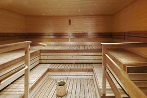 سونای خشک بر فراز قله پوشیده از برف!