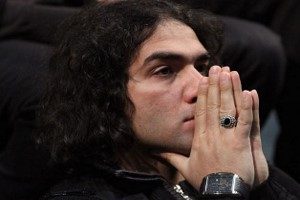 رضا یزدانی خواننده و بازیگر سرشناس عزادار شد