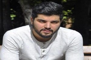 ساعد سهیلی در کنار برادرش سینا مهراد (بازیگر سریال پدر)