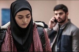 جنجال جدید تلویزیون, فرار عجیب پسر از دست دختران در سریال پدر!!