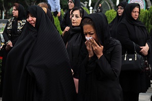 تصاویری از مراسم تشییع پیکر صادق عبداللهی با حضور هنرمندان