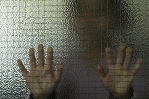 ماجرای تجاوز به چند نوجوان در شوشتر و گرفتن فیلم و عکس آن‌ها!!