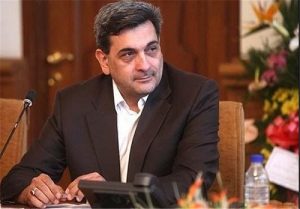 شهردار تهران به جوانی که در مترو ساز می‌زد واکنش نشان داد!