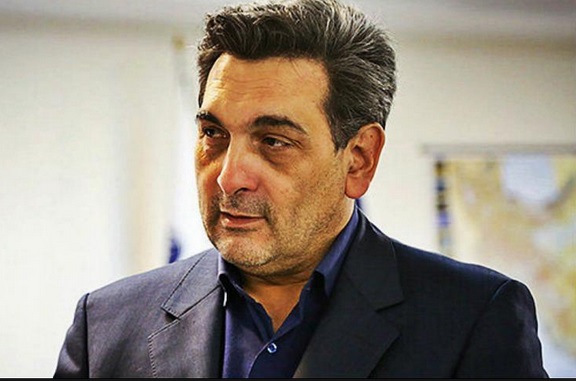 بازدید سرزده پیروز حناچی از بازار میوه شب یلدا در صادقیه!