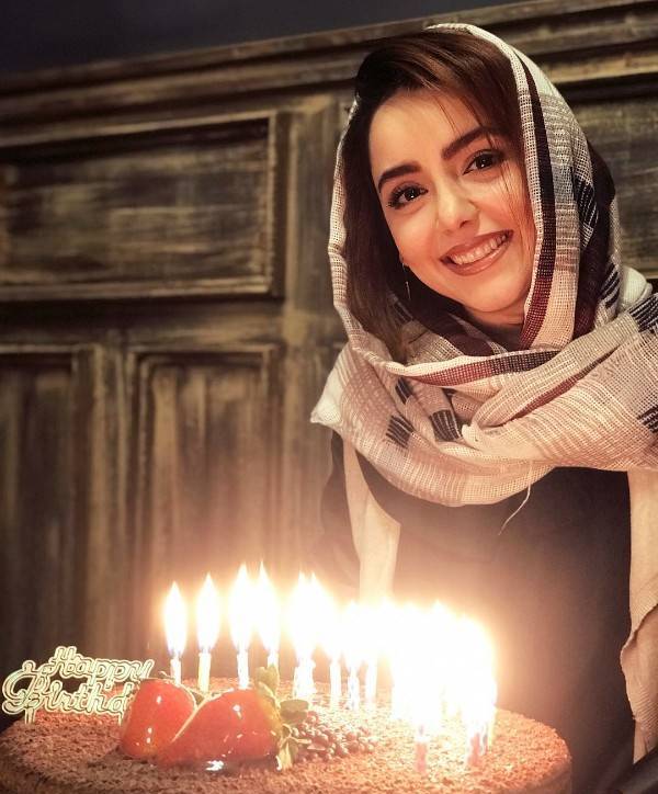 جشن تولد 29 سالگی نازنین بیاتی تولد نازنین بیاتی
