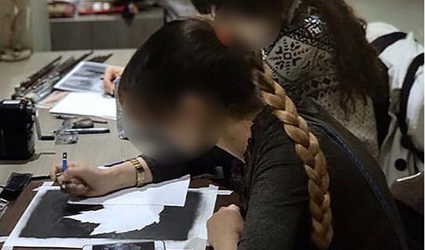 قوانین لس‌آنجلسی و بی حجابی در این کلاس طراحی در تهران!